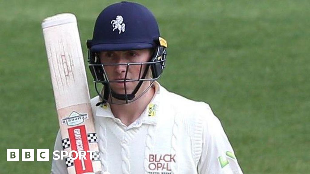 Zak Crawley: England opener extends Kent contract