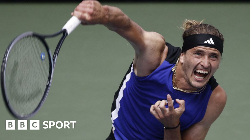 Zverev continues Slam bid with win over Muller