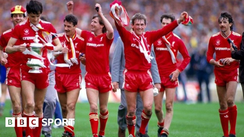 Liverpool 1985-86: Mark Lawrenson on doing the double with Kenny Dalglish