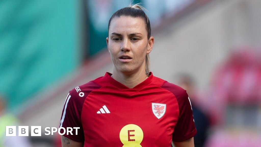 Liverpool FC Women Signs Gemma Evans