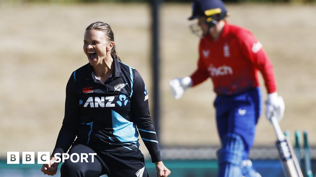 New Zealand vs England: The tourists crumble to give the White Ferns a win in the third T20
