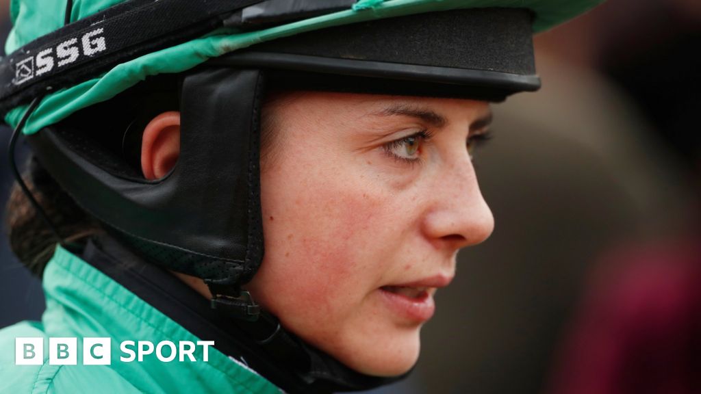 Bryony Frost Jockey to see shoulder specialist after fall BBC Sport