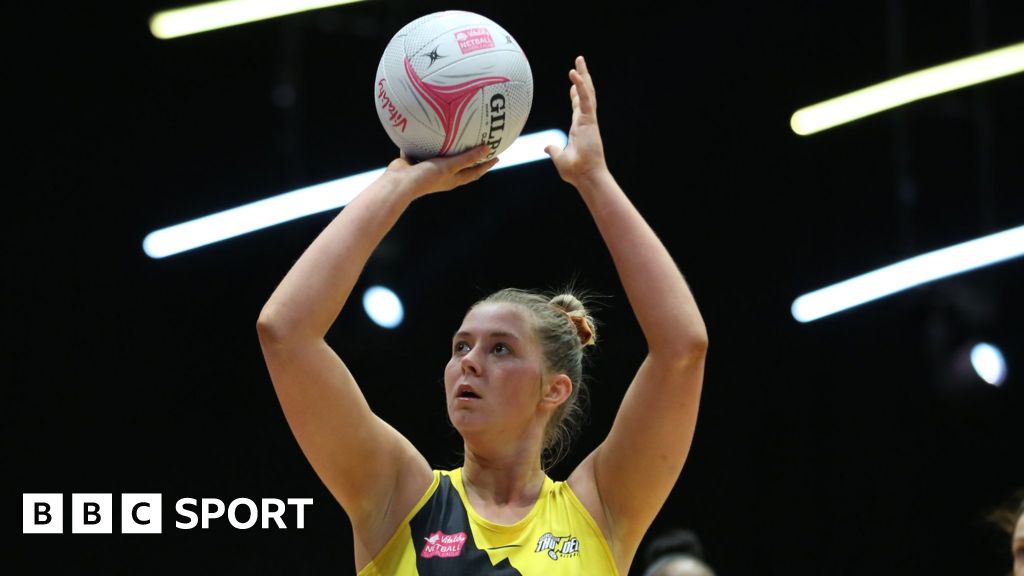Sports bras: England netballer Eleanor Cardwell on finding the right fit -  BBC Sport