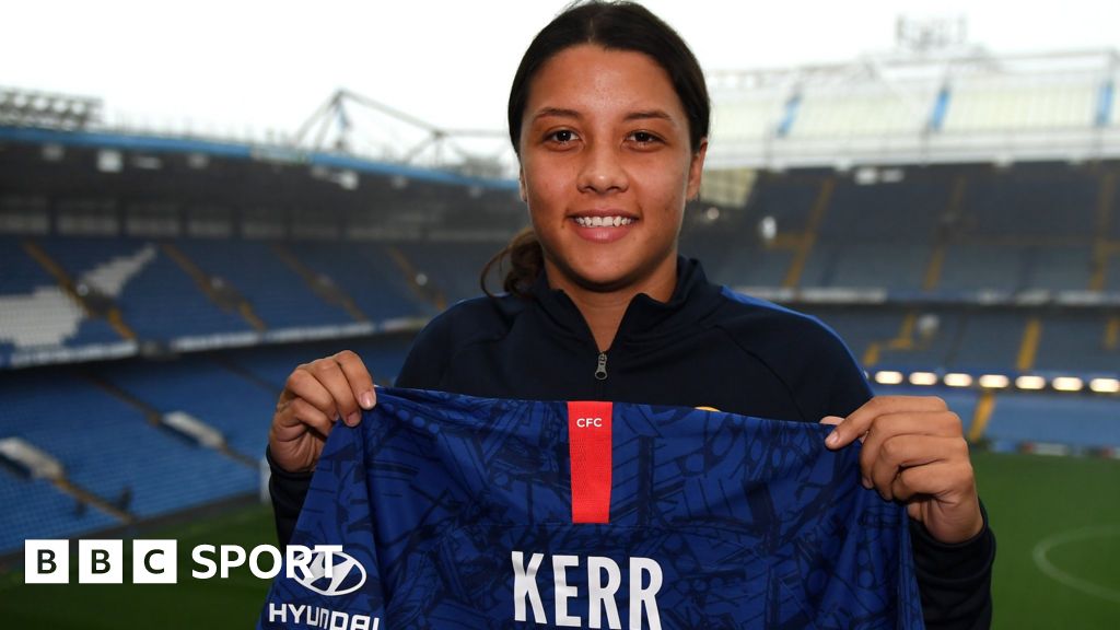Sam Kerr: Australia international joins WSL leaders Chelsea - BBC Sport