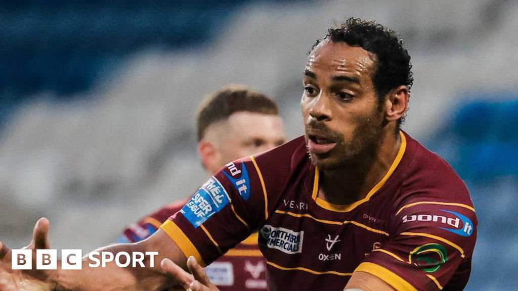 Leroy Cudjoe: Huddersfield Giants utility player signs deal for 2025-ZoomTech News