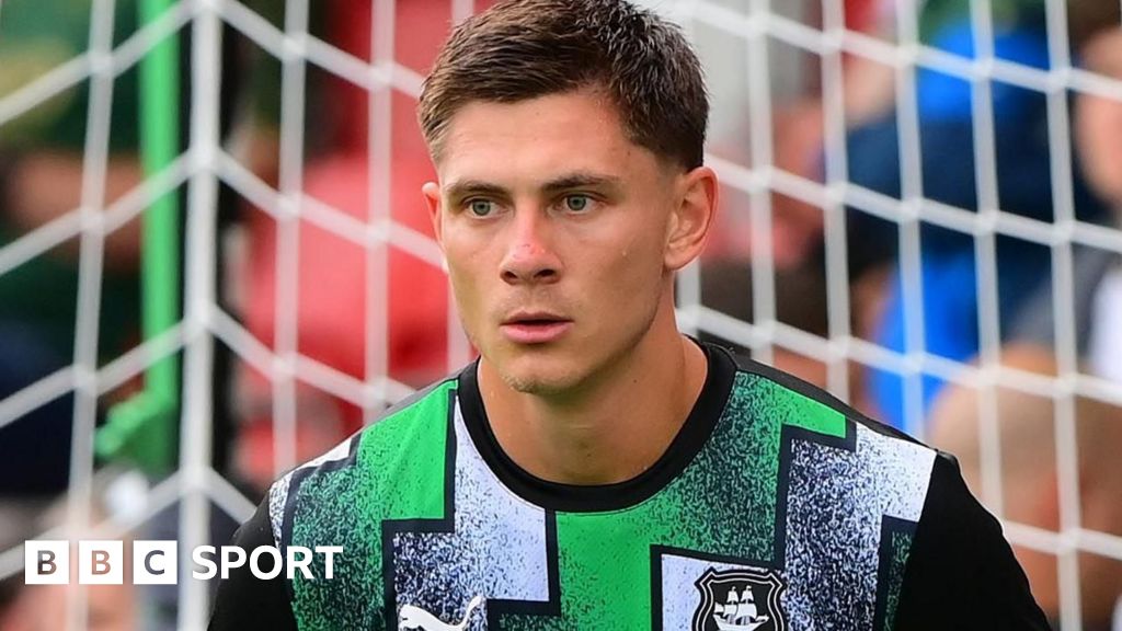 Michael Cooper: Plymouth goalkeeper set for Sheffield United move