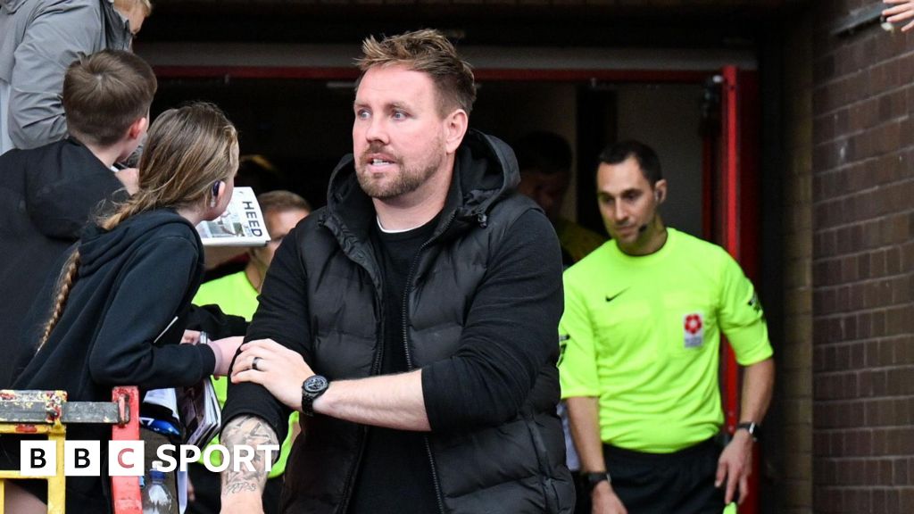 Rob Elliot Joins Crawley Town as Manager