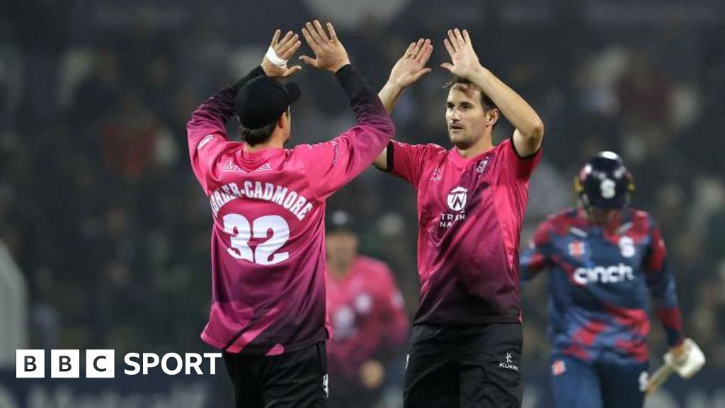 Somerset 'here to win trophies' after reaching T20 Finals Day