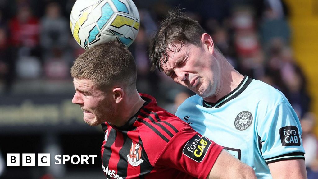 Reds held by Crues as leaders Linfield thump Loughgall