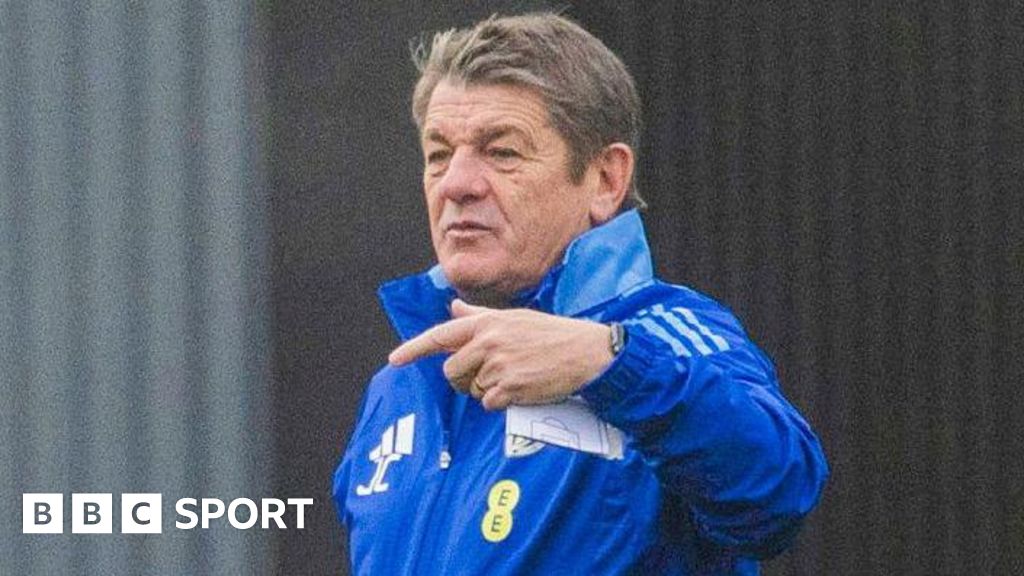 Scotland narrowing gap with top teams, says assistant coach John Carver