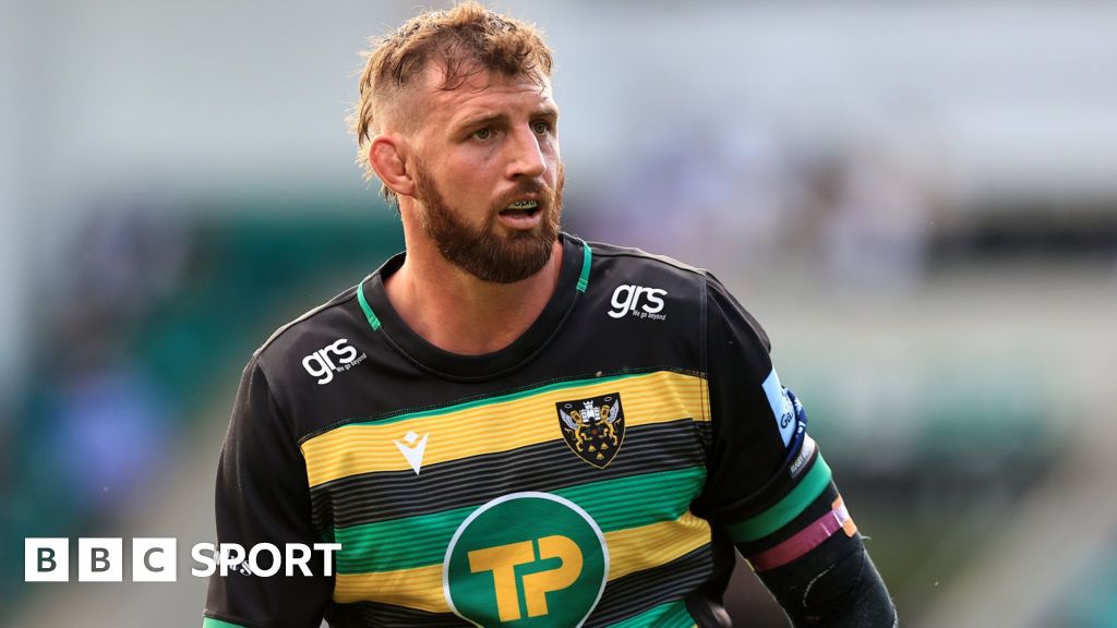 Tom Wood: Northampton Saints flanker agrees new deal with