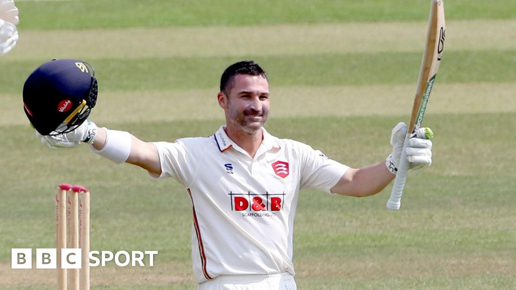 County Championship: Dean Elgar century helps Essex draw against Durham – BBC Sport