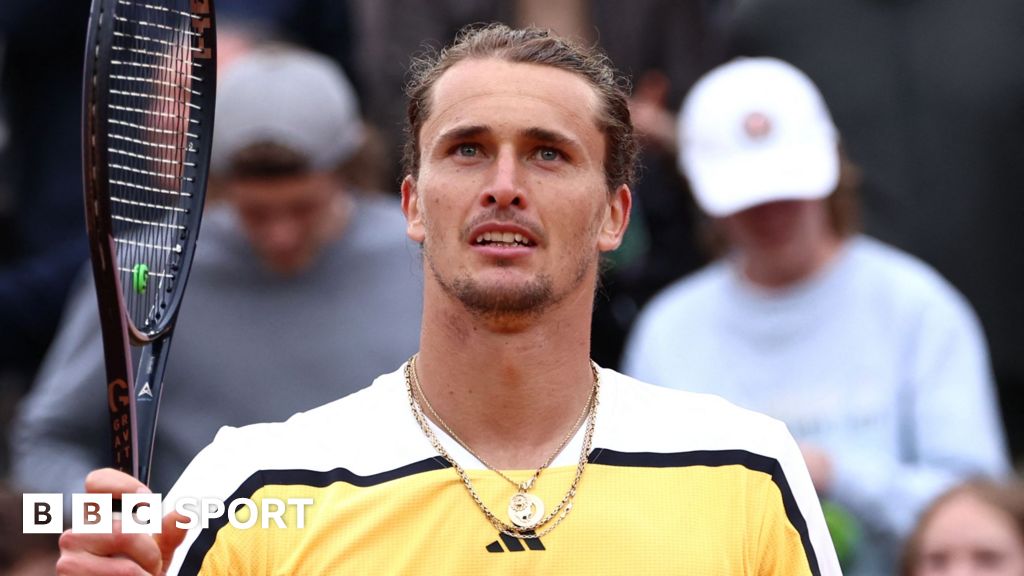 French Open 2024 results: Wins for Alexander Zverev and Daniil Medvedev – BBC Sport