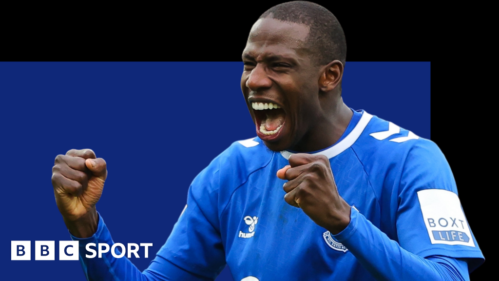 Abdoulaye Doucoure : milieu de terrain d’Everton sur Islam, Ramadan, Idrissa Gueye et Amadou Onana