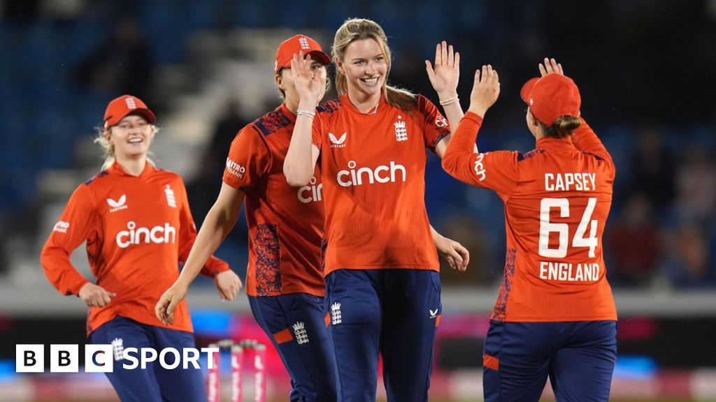 England beat New Zealand in rain-affected second T20