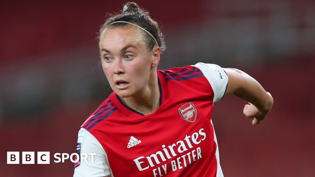 Caitlin Foord signs new Arsenal contract