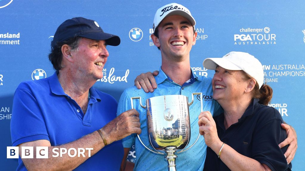 Australian PGA Championship: Elvis Smylie holds off Cameron Smith to win