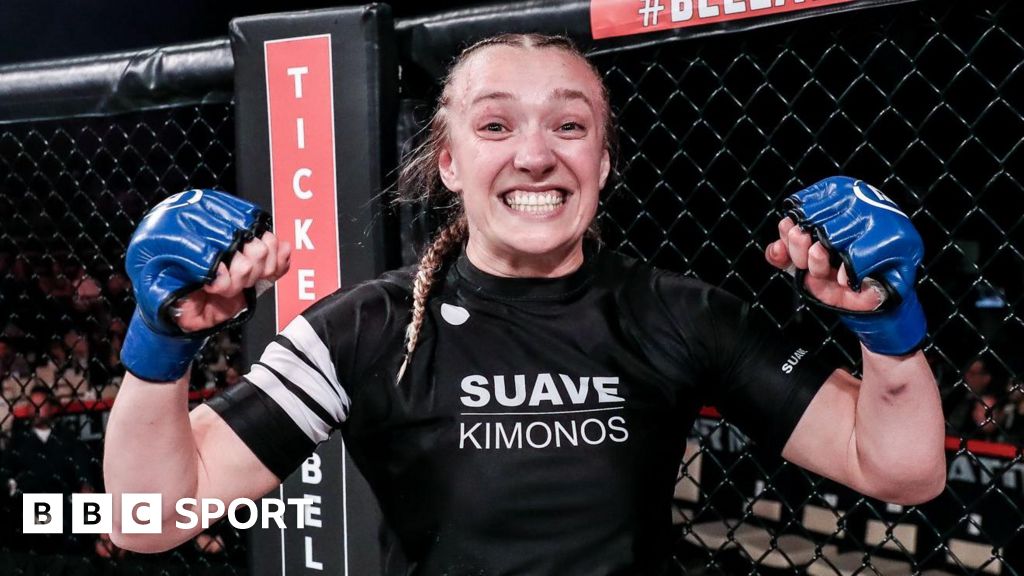 Bellator Champions Series: Sara Collins stuns Leah McCourt in London