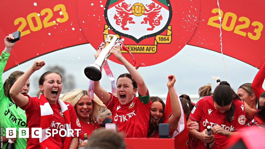 Cardiff City Women to turn semi-professional - BBC Sport