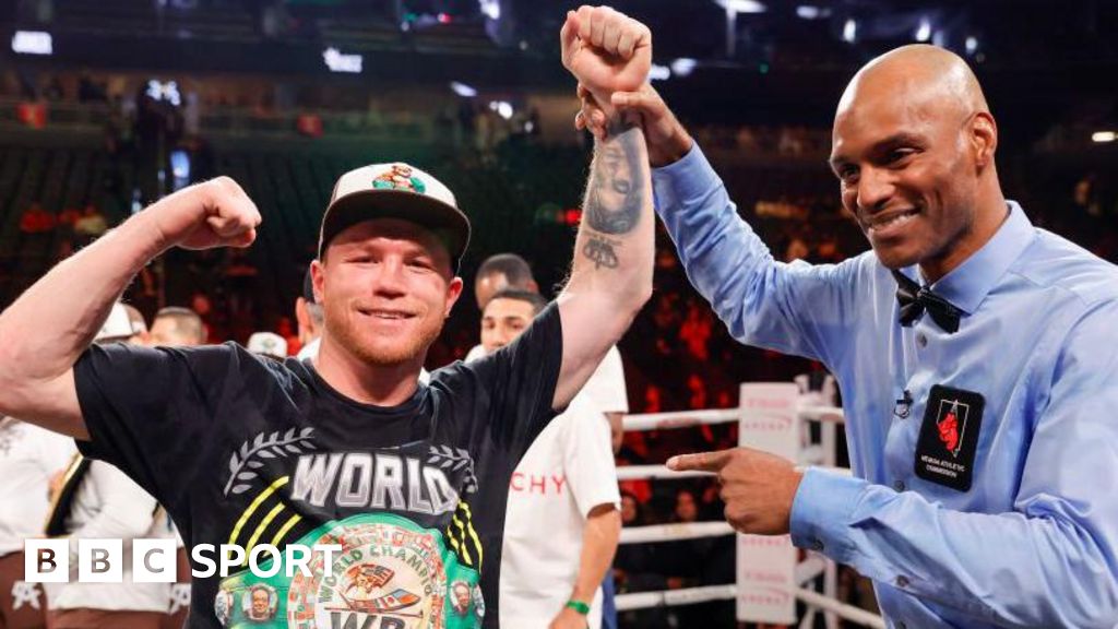 Saul ‘Canelo’ Alvarez beats Edgar Berlanga in Las Vegas to remain unified super-middleweight world champion