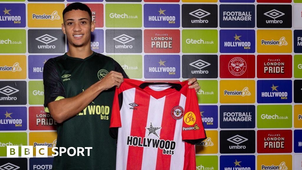 Gustavo Nunes: Brentford sign teenage Brazilian winger for £10m-plus