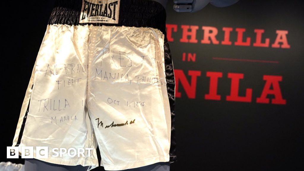 Ali's 'Thrilla in Manila' trunks set to fetch $6m