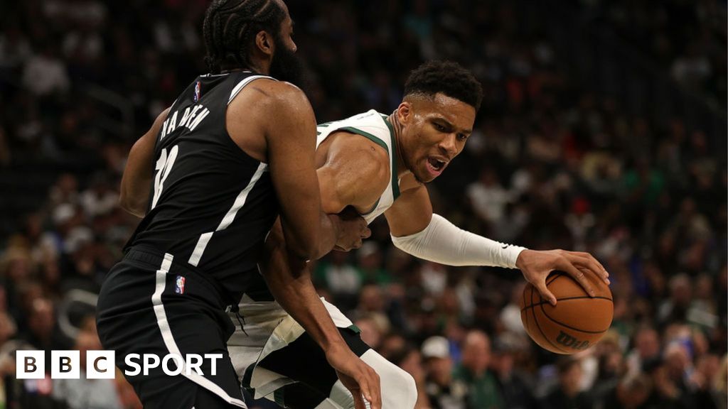 NBA play-offs: LA Lakers beat Phoenix Suns as Brooklyn Nets win again - BBC  Sport