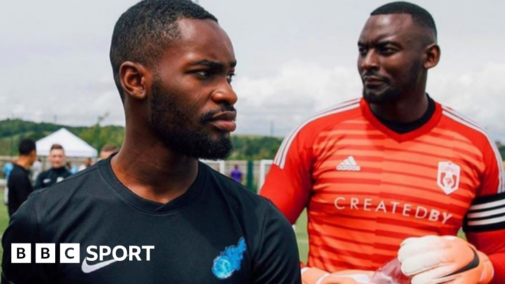 Meet 'the biggest Sunday League team in the world' - BBC Sport