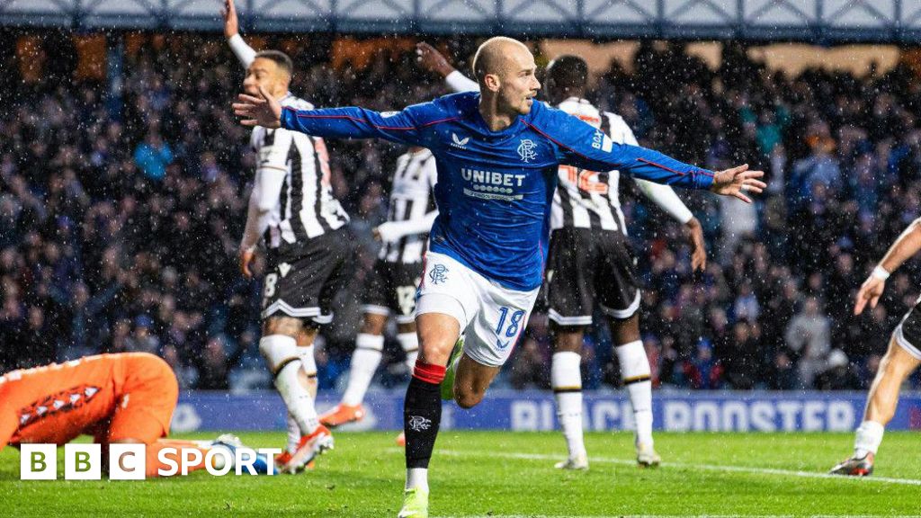 Rangers Defeat St Mirren 2-1 at Ibrox