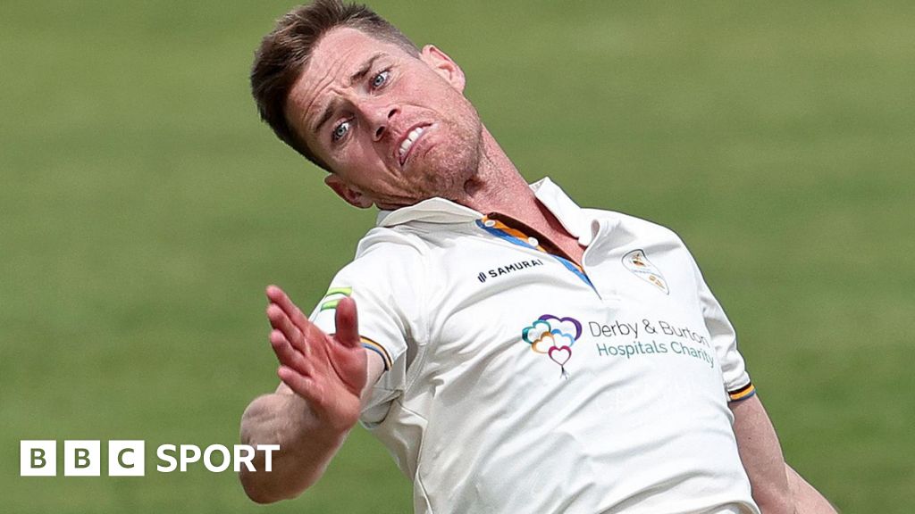 Derbyshire beat Glamorgan for first HQ win in 1,803 days