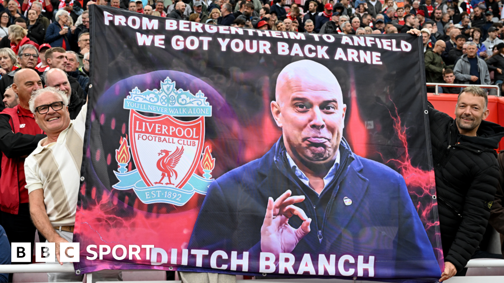 'We've got your back, Arne' - Liverpool begin post-Klopp era at Anfield