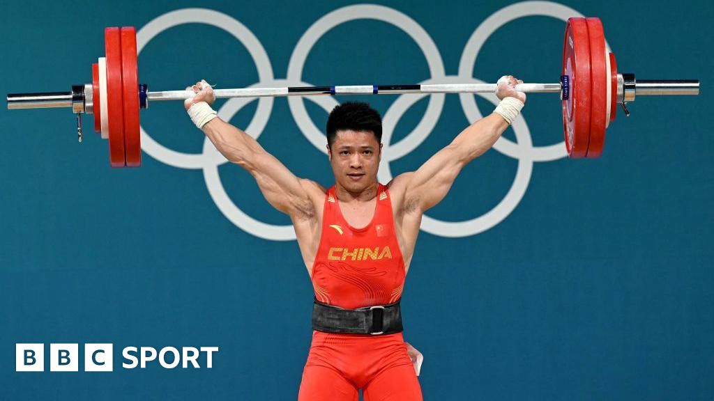 China's Hou Zhihui, Li Fabin Win Gold Medals