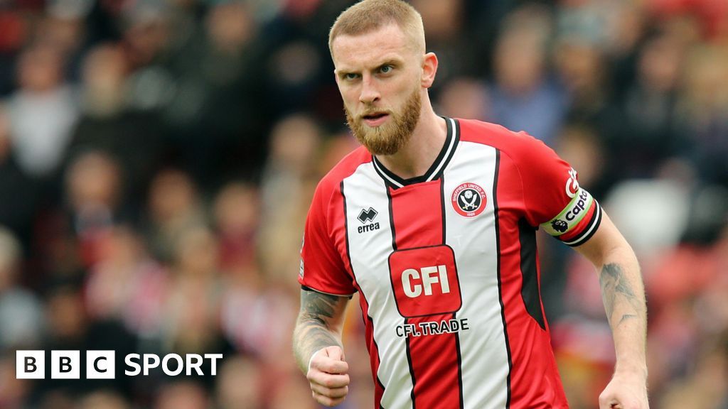 Ex-Sheff Utd striker McBurnie joins Las Palmas