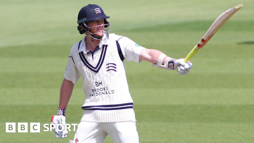 County Championship Middlesex Openers Robson And Gubbins Dominate Somerset Bbc Sport