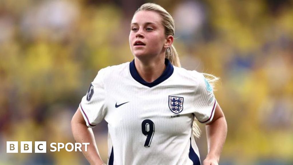 Alessia Russo: la delantera del Arsenal nombrada jugadora del año de Inglaterra