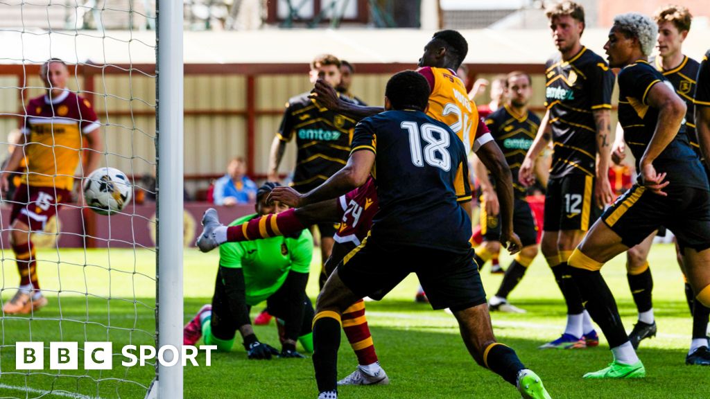 Motherwell score twice to beat Livingston BBC Sport