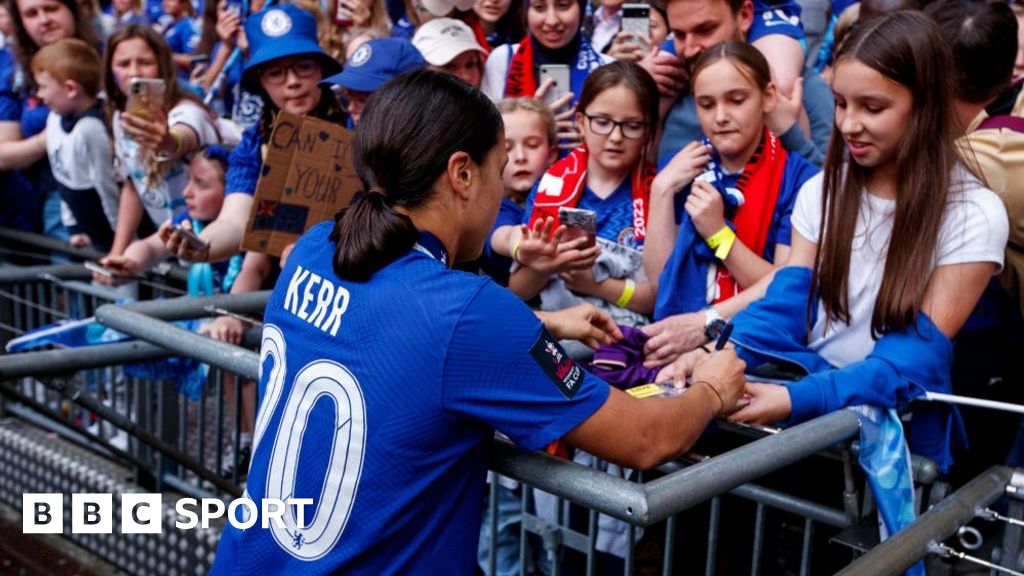 Players & autographs: Safety a growing concern in WSL