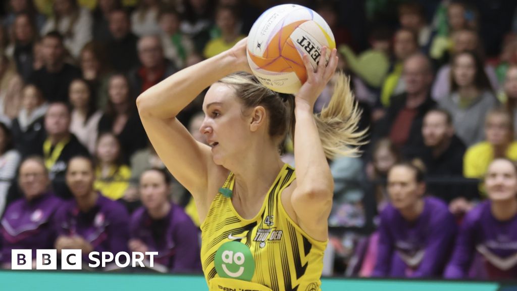 Image for article: Thunder beat Rhinos to stay top of Super League Image