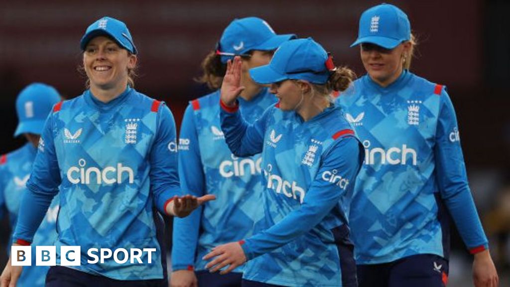 Unconvincing England win series opener against Pakistan