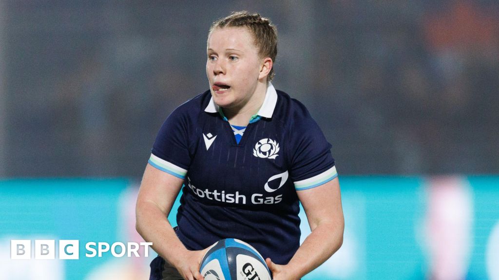 Scotland v Fiji: Meryl Smith Starts at fly-half