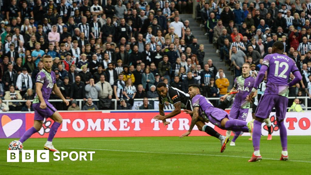 Newcastle 2-3 Tottenham: In Pictures - BBC Sport