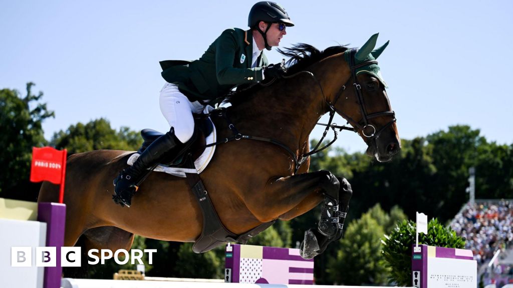 Paris 2024: Ireland showjumpers Coyle and Sweetnam into individual final