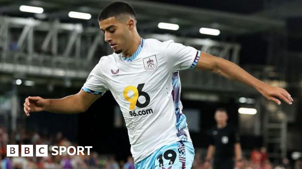 Zaroury departs Burnley to join Lens