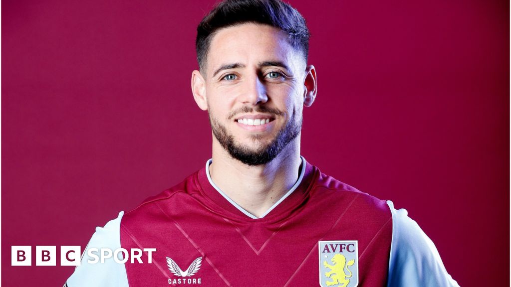 Alex Moreno: Aston Villa complete £13.2m deal for Real Betis left-back - BBC Sport