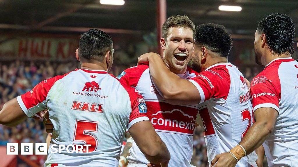 Hull KR Hosts Salford Red Devils in Super League Match