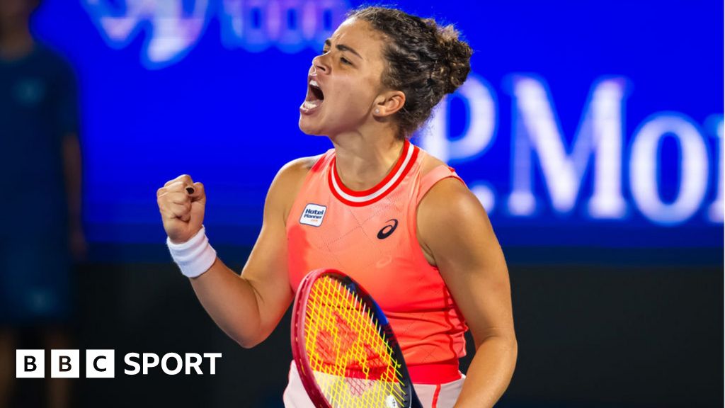 Dubai Open: Jasmine Paolini battles back to beat Anna Kalinskaya-ZoomTech News