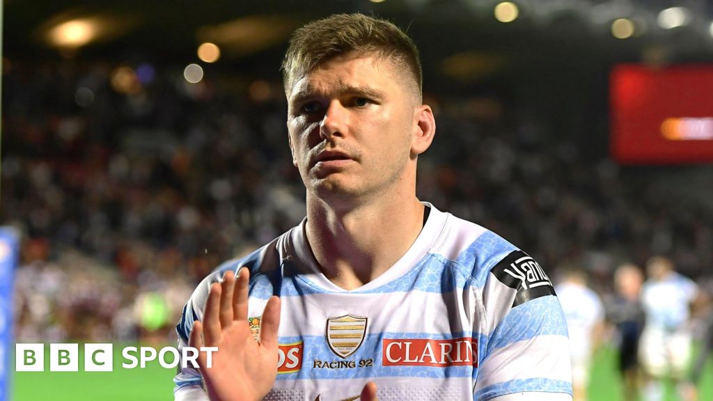 Owen Farrell playing for Racing 92