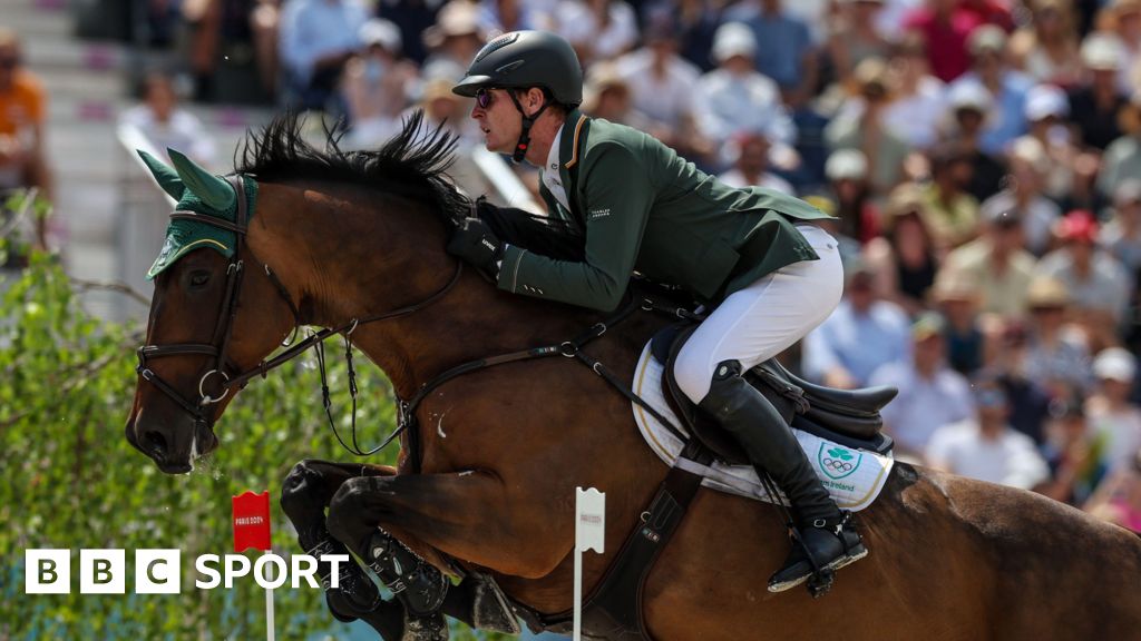 Paris 2024: Ireland miss out on showjumping team medal despite Daniel Coyle clear