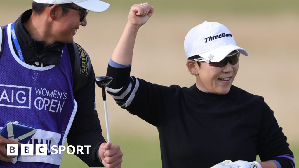 Shin takes Women's Open lead as Korda and Hull toil