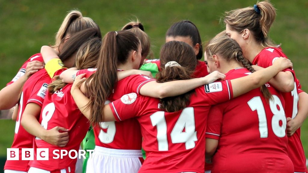 Cardiff City Women to turn semi-professional - BBC Sport